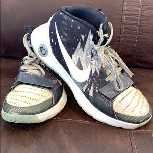 Nike KD basketball shoes